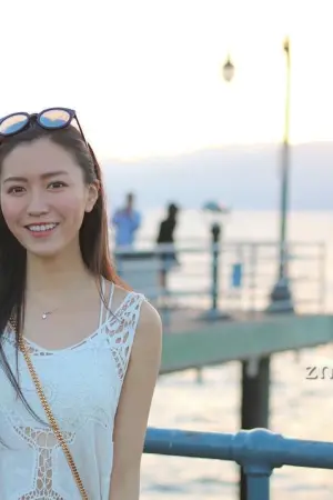 香港模特 养眼街头写真 张欣欣