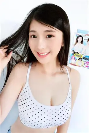 台湾正妹 Vivian 最养眼人妻私房照 谢薇安