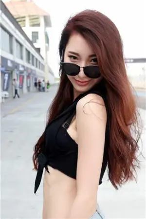 台湾模特 无双美腿私房照 何玮珍