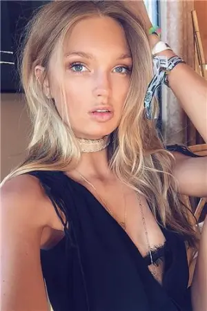 维密天使 高冷女神私房照 Romee Strijd