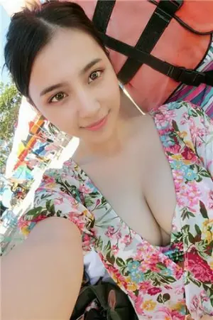 台湾甜心护理师 FB私房照 田甜