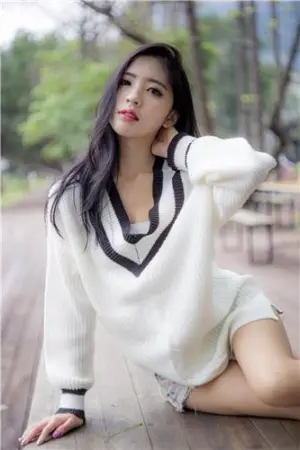 张安琪 成熟女人写真之酥肩半露 Chong Anqi