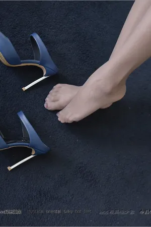 [IESS]异思趣向 2017.09.12 丝足便当 No.149 灰丝白领的下午茶时光 婉萍