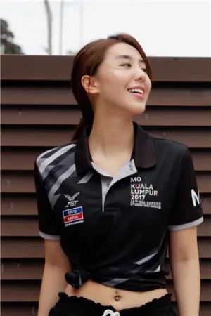 大马正妹 绝美脸蛋洁白牙齿 王钰美