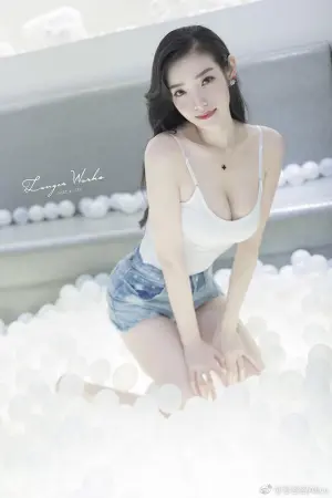 广西美人 海量高清私房美图 容容容Alice