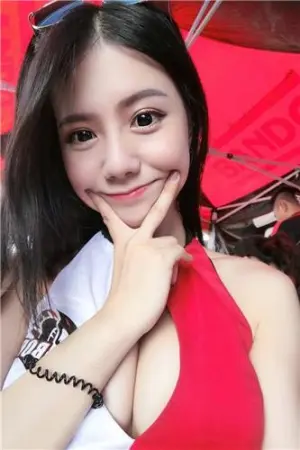 恋爱发电机 水汪汪大眼和白皙身材 janice家家