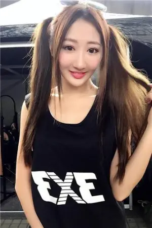 台湾妹子 逆天长腿魅力撩人 Minnie妮妮