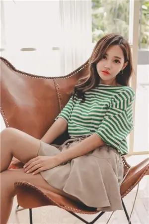 韩国模特延智恩 maybeach休闲装 연지은