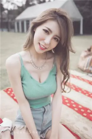 中泰混血儿 Bella 五官精致皮肤白皙 雨葳