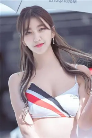 高领之花潘智熙 深V大露腿玩年 반지희