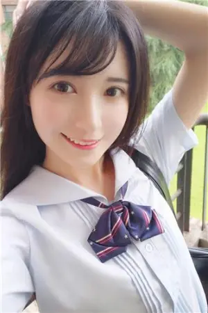 超治愈系Coser ！平时乖巧造型百变 奶果酱