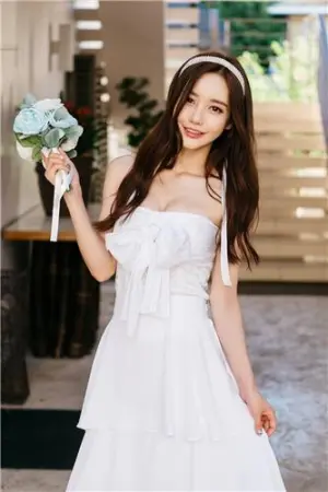 南韩美人孙允珠 唯美系吊带内衣三 손윤주