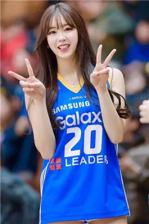 好销魂！国民女神前后摆动，性感曲线看饱看满 안지현