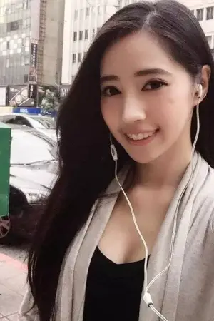 台湾超甜美长腿网络美女Cindy如如性感私房照 Cindy如如