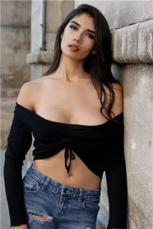 这样太危险！ 挑战「极限尺度」 Diana Vazquez