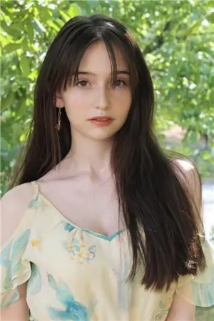 17岁土耳其少女ilayserah 宛如赫本再世轰动网友 Ilayserah