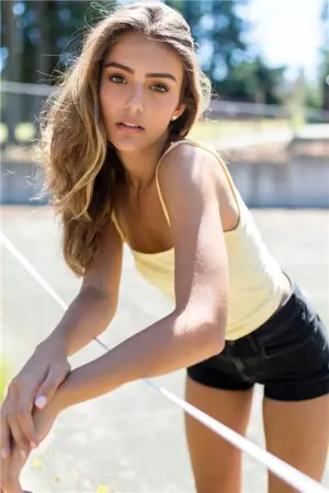 俏皮妹子私房照 Paige Bonvallet