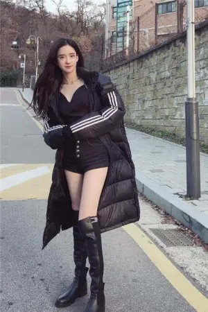 Ban Seo Jin 南韩9头身美腿美人儿 반서진