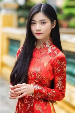 Nam Phuong 越南好老婆vs青涩美少女 Nguyễn B&ugrave;i Nam Phương