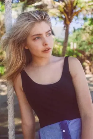 人气Youtube小美女每天教你化妆 Marla Catherine