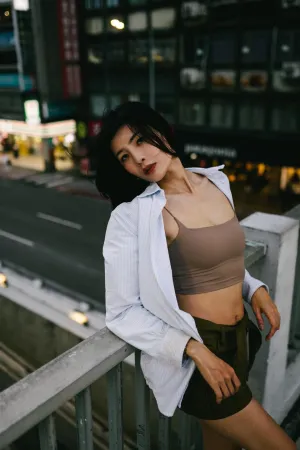 长腿台湾正妹绝美翘臀教主IG大尺度激凸写真 Ainslee