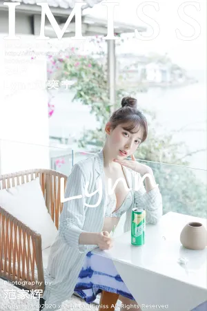 [IMiss]爱蜜社 2020.07.09 VOL.481 素色花纹内衣床上性感写真 Lynn刘奕宁