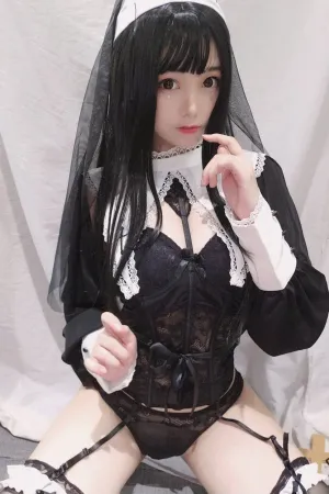 [WeiboGirl]微博红人 修女 蜜汁猫裘