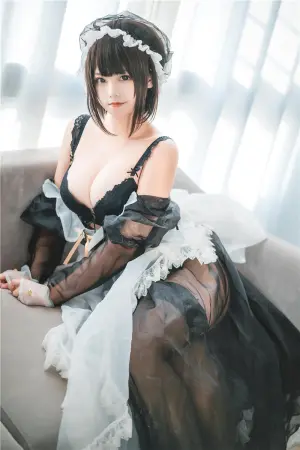 [Cosplay]角色扮演 透明女仆 蜜汁猫裘