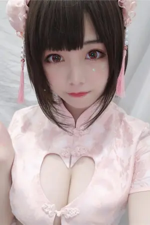 [WeiboGirl]微博红人 2020.07.14 中华娘自拍版 蜜汁猫裘