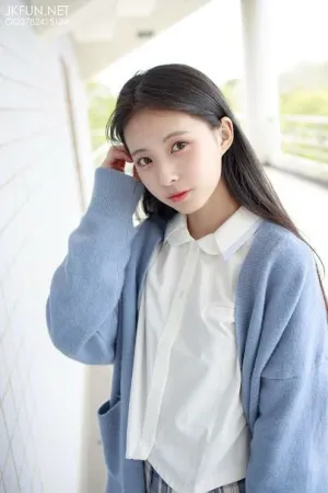 [JKFUN]森萝财团 JKFUN-003 清纯高中女生&middot;春游 甜米