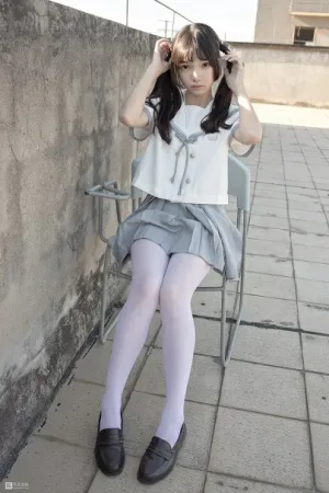 [JKFUN]森萝财团 2020.12.09 JKFUN-028 抑郁湖边与绝望天台 15D白丝 默陌