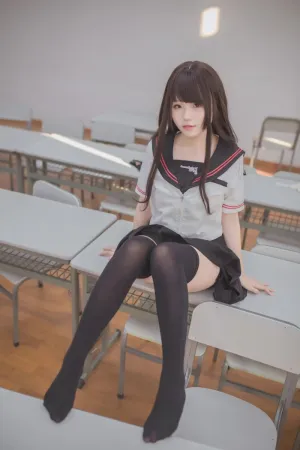 [WeiboGirl]微博红人 2020.02.03 黑丝JK Yoko宅夏Cos