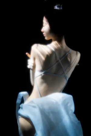 [WeiboGirl]微博红人 2020.11.23 清澈水下 木绵绵OwO