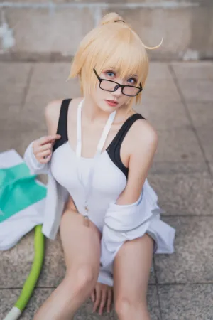 [WeiboGirl]微博红人 2020.07.20 企鹅贞 瓜希酱