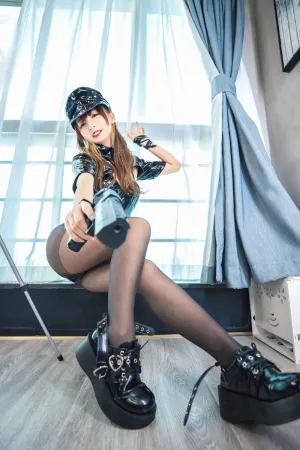 [WeiboGirl]微博红人 2020.10.26 《最後の告白》女警 神楽坂真冬