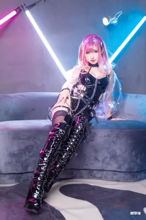 [WeiboGirl]微博红人 2020.12.31 《Girlspunk2020》 神楽坂真冬