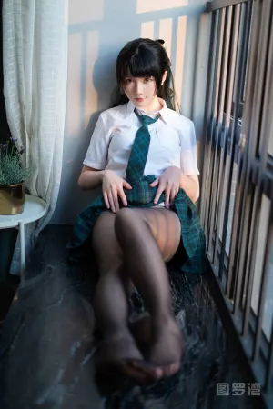 [WeiboGirl]微博红人 2021.01.07 JK 绿 星之迟迟