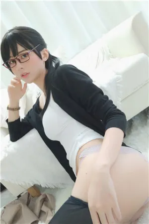 [WeiboGirl]微博红人 2020.06.09 想喝可乐的OL 眼酱大魔王w