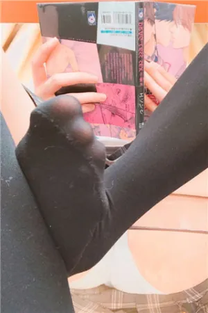 [WeiboGirl]微博红人 2021.01.14 变态桌底视角 眼酱大魔王w