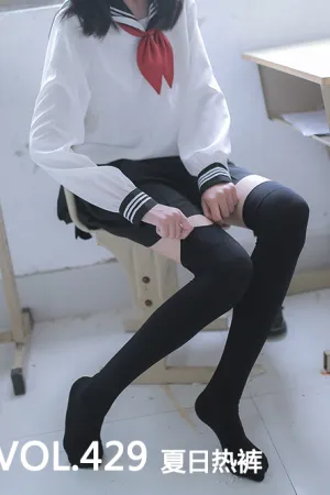 [Mtcos]喵糖映画 2020.05.13 VOL.429 夏日热裤 喵糖学妹