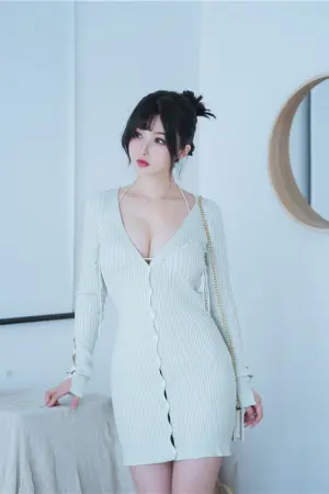 [WeiboGirl]微博红人 2021.10.14 人妻毛衣 rioko凉凉子