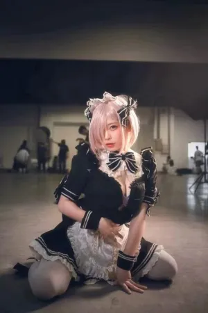 [WeiboGirl]微博红人 COS场照 樱岛嗷一