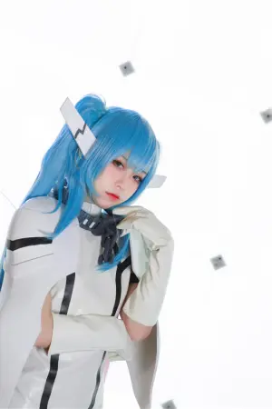 [WeiboGirl]微博红人 妮姆芙 G44不会受伤