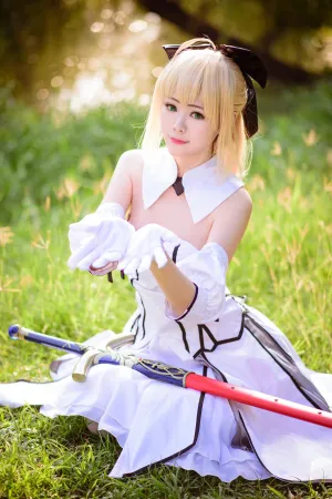 [WeiboGirl]微博红人 2022.01.08 人气动漫Coser 阿尔托莉雅Lily Arty亚缇