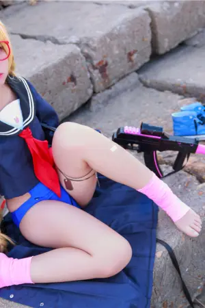 [WeiboGirl]微博红人 旋风校服 G44不会受伤