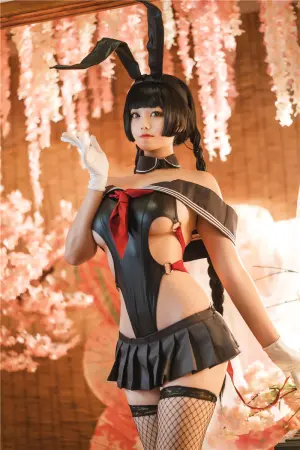 [WeiboGirl]微博红人 卯月桃子 蜜汁猫裘