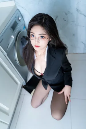 [WeiboGirl]微博红人 恶毒上司 蜜汁猫裘