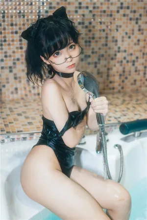 [WeiboGirl]微博红人 猫耳死库水 蠢沫沫