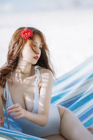 [WeiboGirl]微博红人 日暮温柔 念雪ww