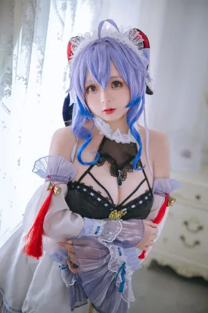 [Cosplay]角色扮演 低胸女仆装 黑丝袜 甘雨女仆 日奈娇